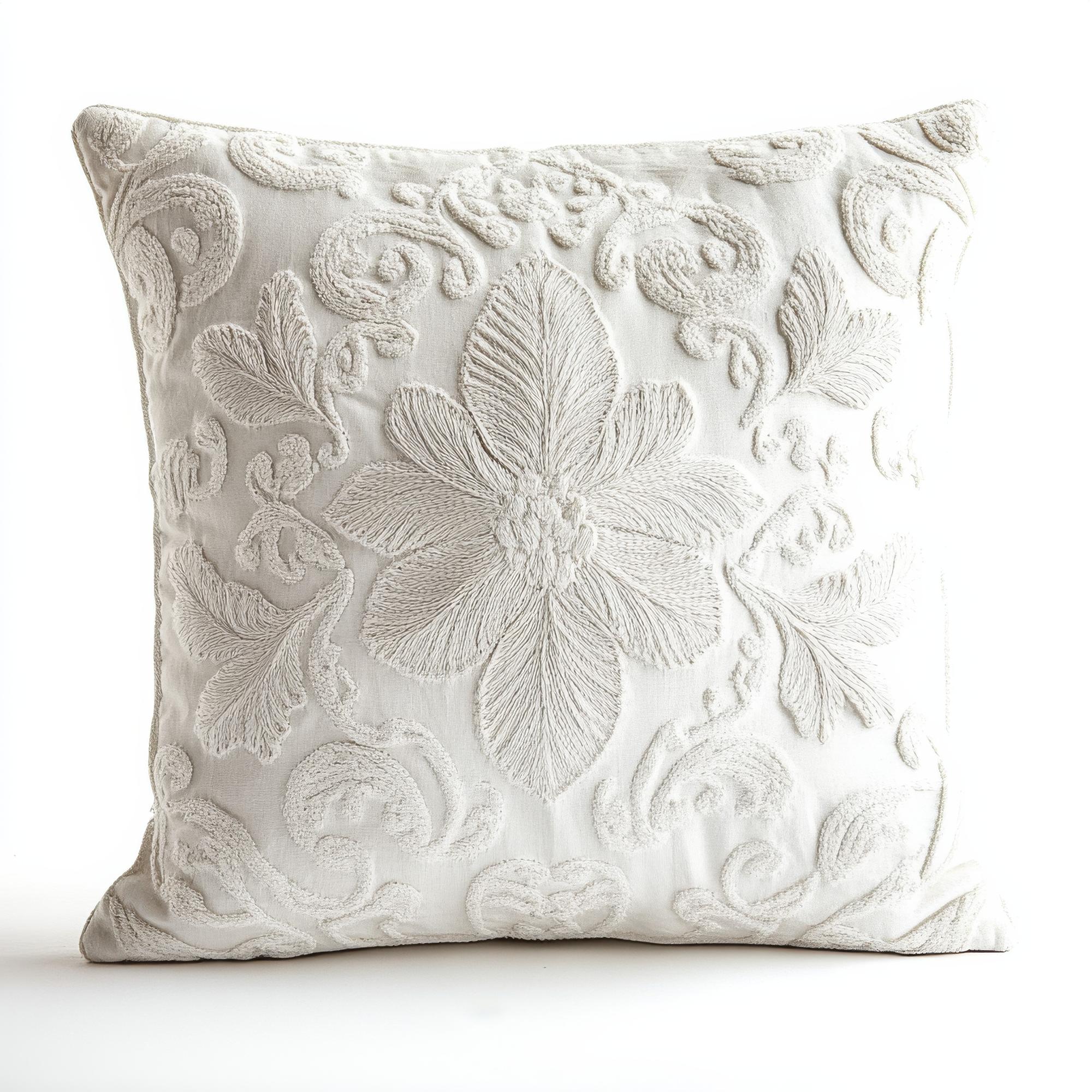 Interjero pagalvėlė su siuvinejimu